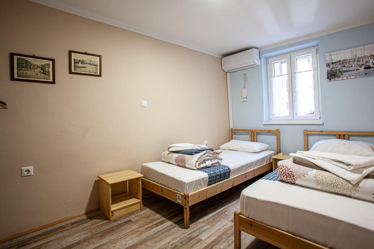 Hostel Adriatic Piran (Adults Only) Ngoại thất bức ảnh