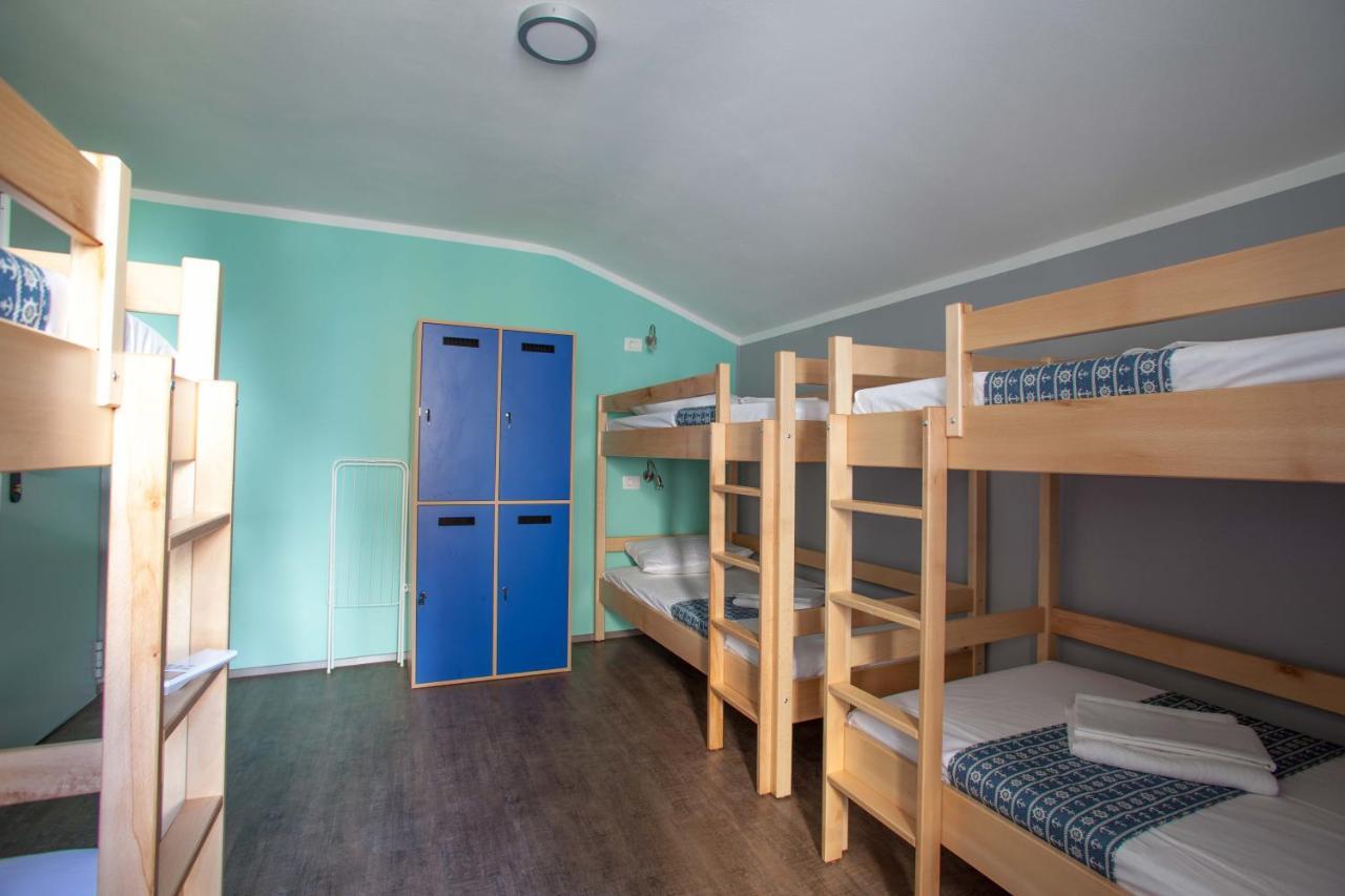 Hostel Adriatic Piran (Adults Only) Ngoại thất bức ảnh