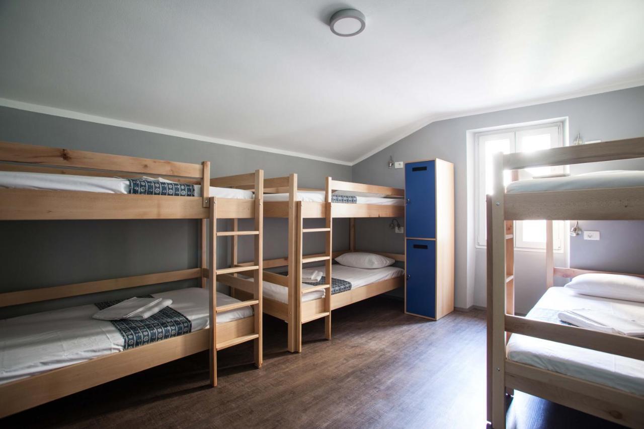 Hostel Adriatic Piran (Adults Only) Ngoại thất bức ảnh