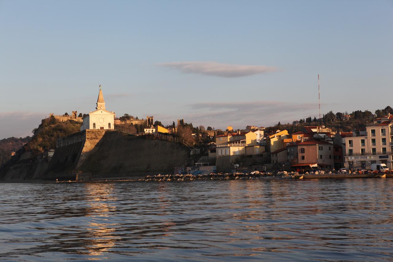 Hostel Adriatic Piran (Adults Only) Ngoại thất bức ảnh