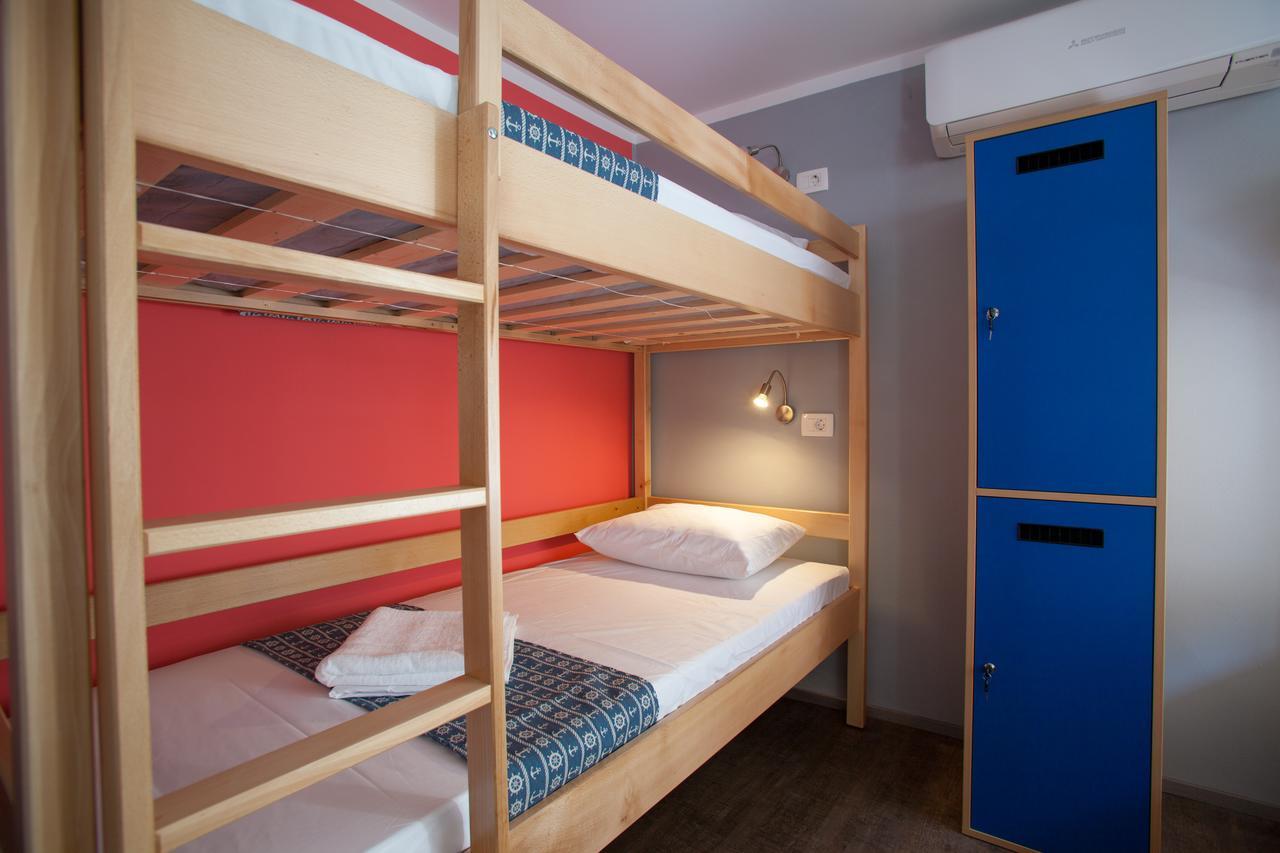 Hostel Adriatic Piran (Adults Only) Ngoại thất bức ảnh